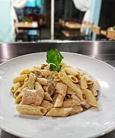 Kremalı Tavuklu/Mantarlı Penne