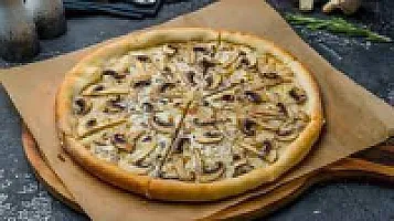 MANTARLI PİZZA