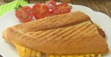 Kaşarlı Yumurtalı Tost