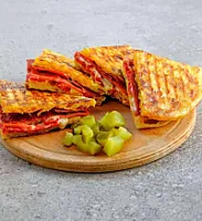 Bazlama karışık tost