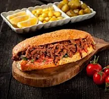 Ekmek Arası Et Tantuni