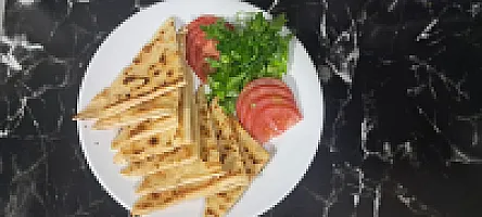 Kaşar peynirli gözleme