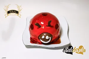 Frambuazlı Uğur Böceği Yaş Pasta