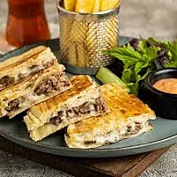 KAVURMALI KAŞARLI TOST